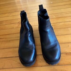 Duluth Lifetime Leather Chelsea Boots size 7.5